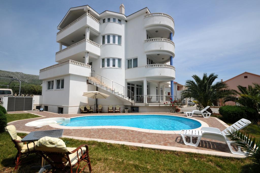 Apartments Villa Lida Trogir Bagian luar foto