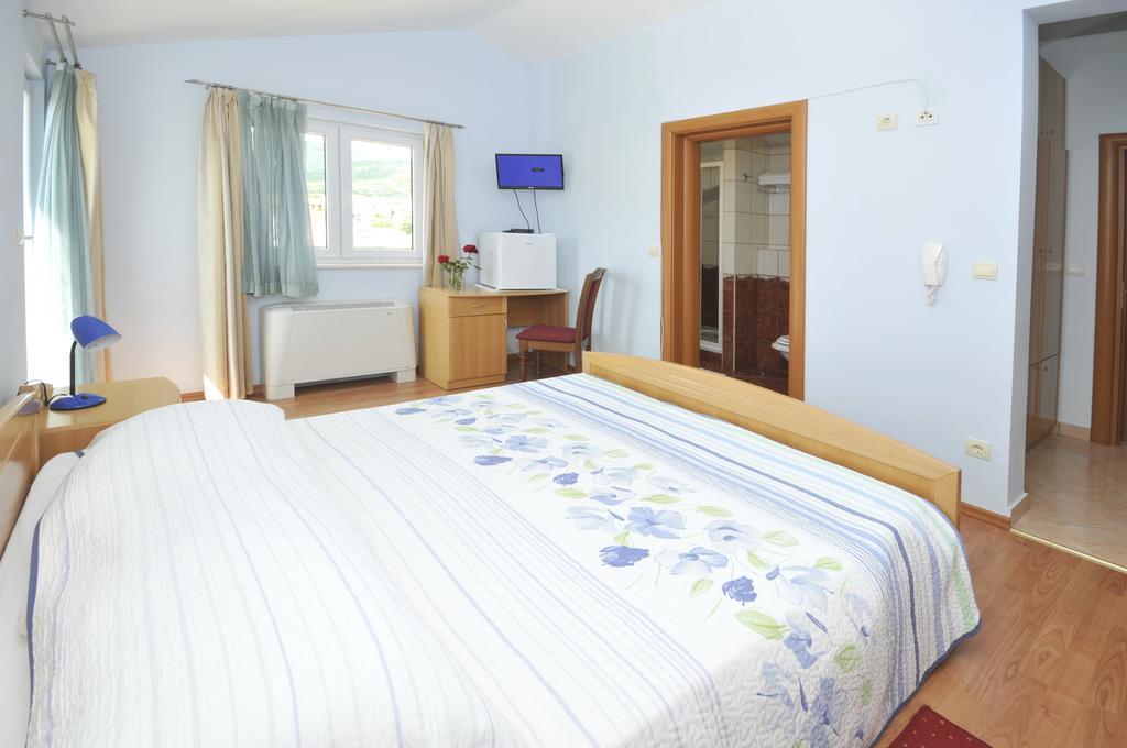 Apartments Villa Lida Trogir Bagian luar foto