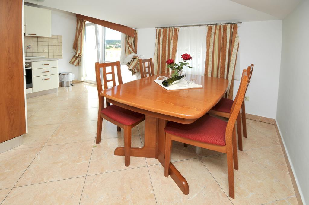 Apartments Villa Lida Trogir Bagian luar foto