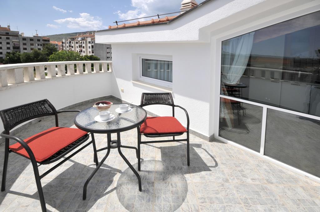 Apartments Villa Lida Trogir Bagian luar foto