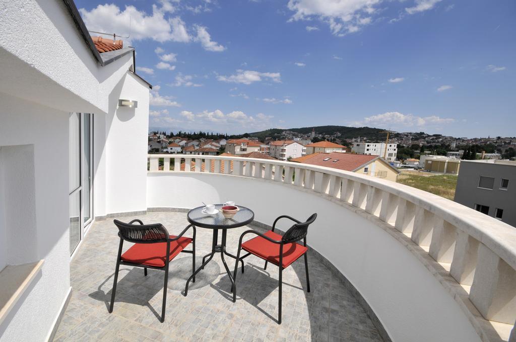 Apartments Villa Lida Trogir Bagian luar foto